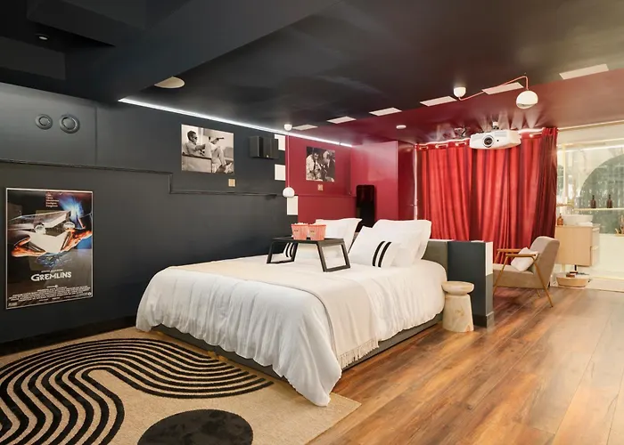 Cinema Room Haut De Gamme Avec Balneotherapie