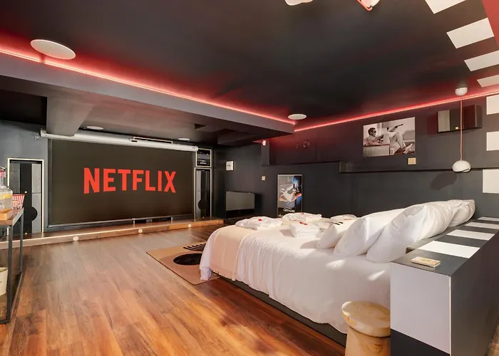 Cinema Room Haut De Gamme Avec Balneotherapie